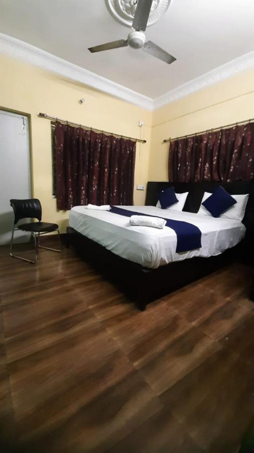 Hotel Salt Lake Palace Kolkata: Spacious AC Rooms Near Dum Dum Park Exterior photo