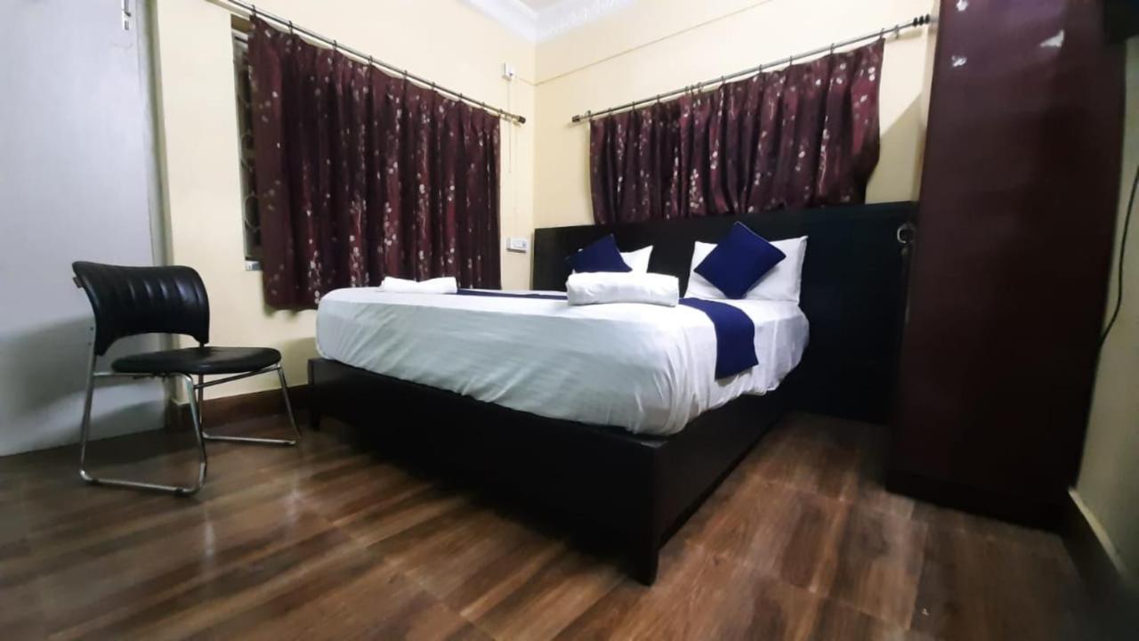 Hotel Salt Lake Palace Kolkata: Spacious AC Rooms Near Dum Dum Park Exterior photo