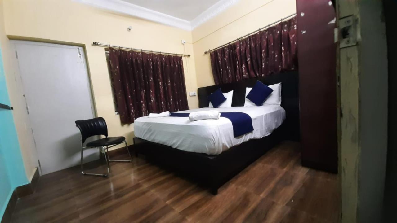 Hotel Salt Lake Palace Kolkata: Spacious AC Rooms Near Dum Dum Park Exterior photo